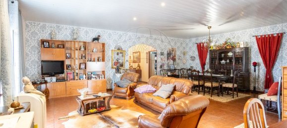 551m² Commercial property in Coruche, Portugal No. 62098 25