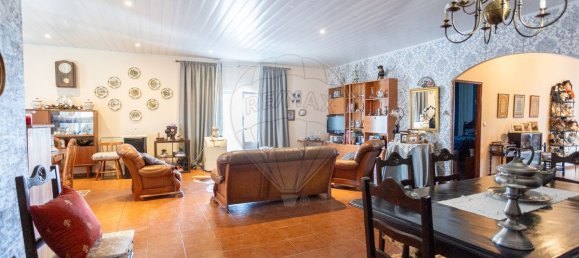 551m² Commercial property in Coruche, Portugal No. 62098 24