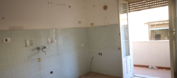 7-salle Appartement à Cagliari, Italy No. 50738 11