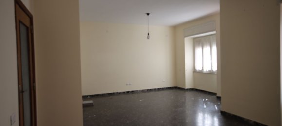 7-salle Appartement à Cagliari, Italy No. 50738 18