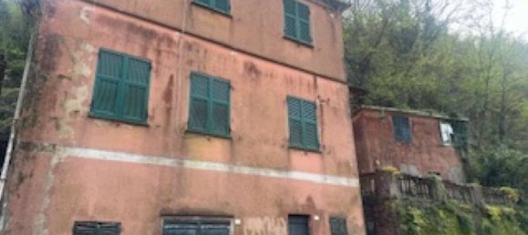 4 Schlafzimmer Haus in Avegno, Italy, Nr. 192837 2