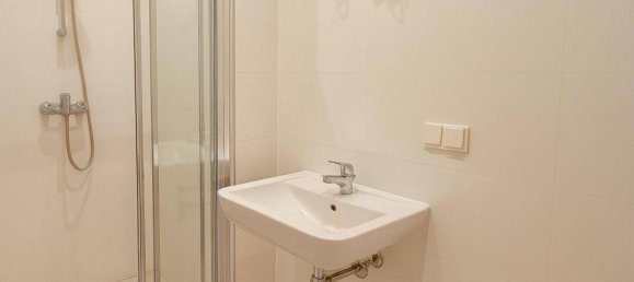 3 rooms Apartment in Hernals, Austria No. 195414 10