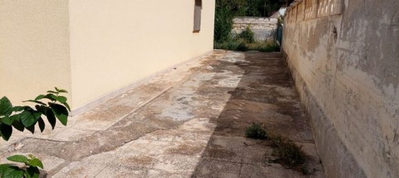 Вилла с 6 комнатами в Аветрана, Италия № 27940 13