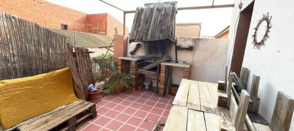 4 bedrooms House in Monforte del Cid, Spain No. 132832 2