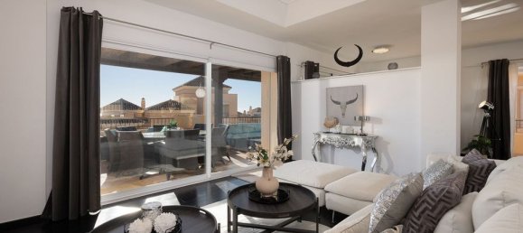 4 bedrooms Penthouse in Marbella, Spain No. 186058 30