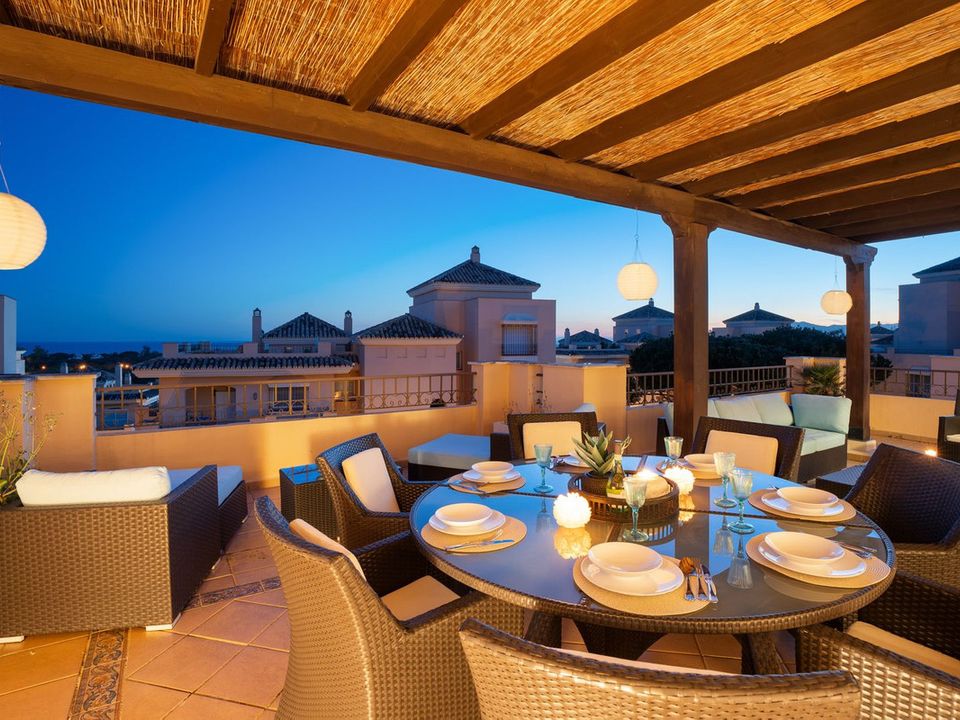 4 bedrooms Penthouse in Marbella, Spain No. 186058