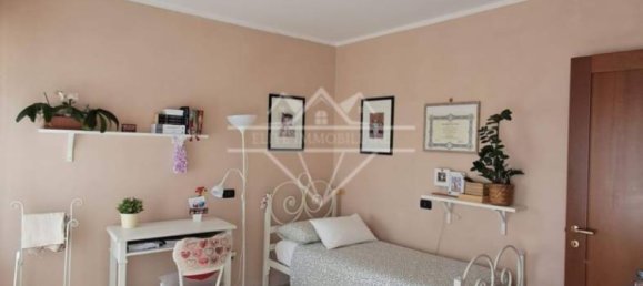 2 bedrooms Apartment in Massa, Italy No. 355292 5