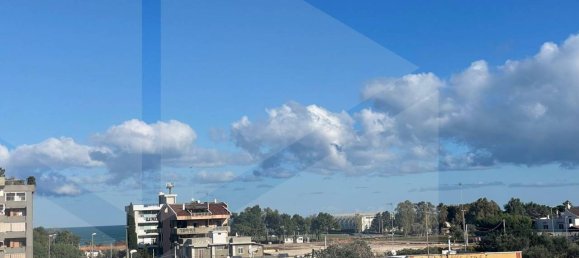 Квартира с 3 комнатами в Бари, Италия № 25423 20