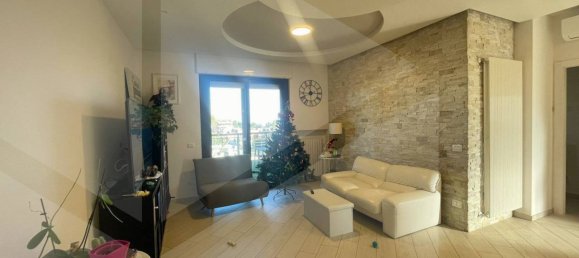 Квартира с 3 комнатами в Бари, Италия № 25423 8