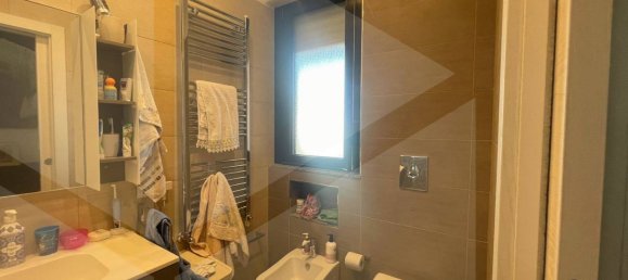 Квартира с 3 комнатами в Бари, Италия № 25423 10