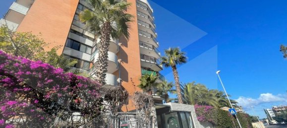 Квартира с 3 комнатами в Бари, Италия № 25423 37