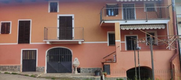 3 Schlafzimmer Haus in Moncucco Torinese, Italy, Nr. 264988 2