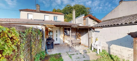 Studio in Montfermeil, France No. 330417 13