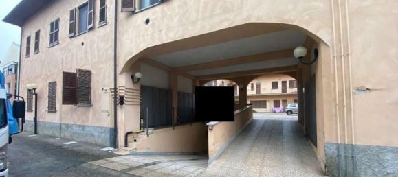 2-salle Appartement à Abbiategrasso, Italy No. 195595 8