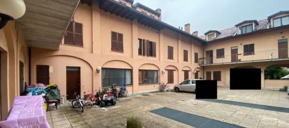 2-salle Appartement à Abbiategrasso, Italy No. 195595 11