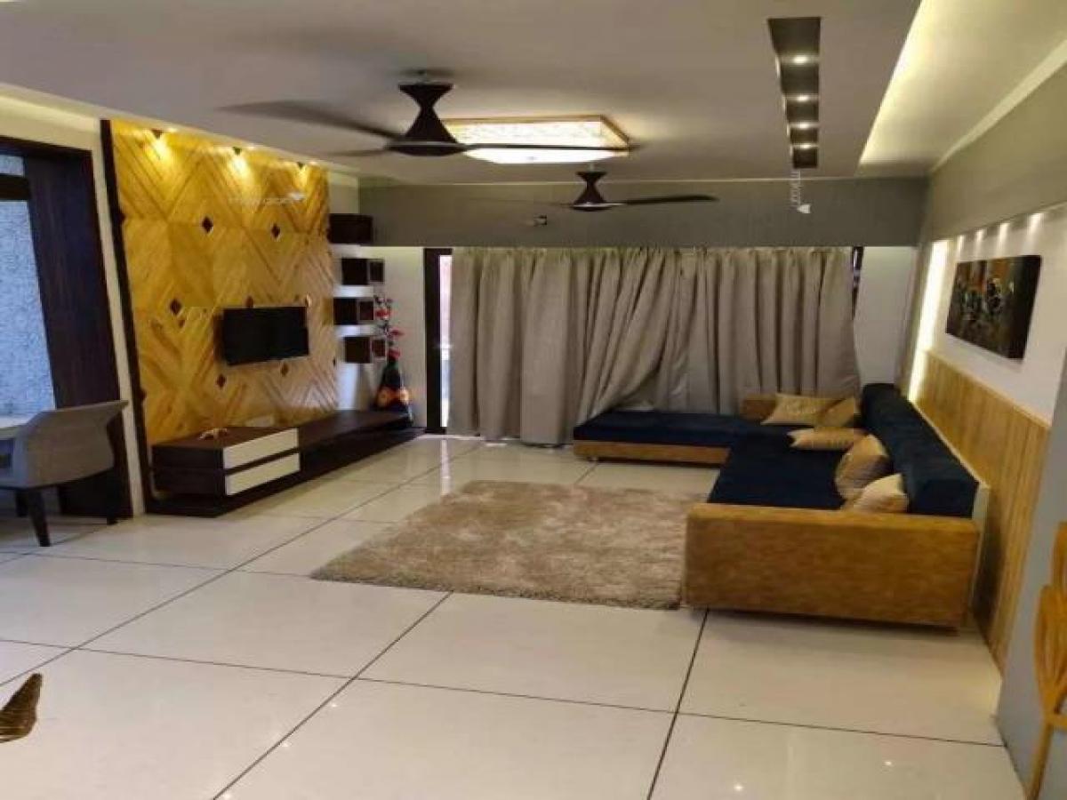 3 bedrooms House in Vadodara, India No. 19286