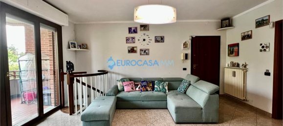 3 Schlafzimmer Doppelhaus in San Martino in Rio, Italy, Nr. 61252 8