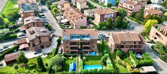 3 Schlafzimmer Doppelhaus in San Martino in Rio, Italy, Nr. 61252 20