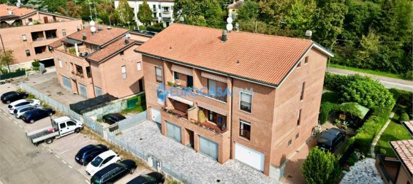3 Schlafzimmer Doppelhaus in San Martino in Rio, Italy, Nr. 61252 43