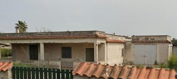 4 rooms Villa in Aprilia, Italy No. 132836 2