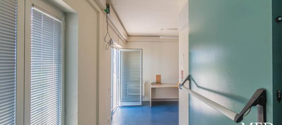 5-Zimmer Büro in Viterbo, Italy, Nr. 84919 9