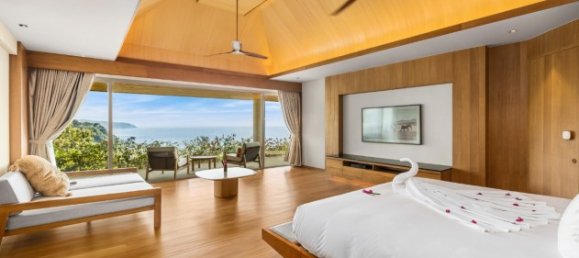 5 bedrooms Villa in Kamala, Thailand No. 12639 16