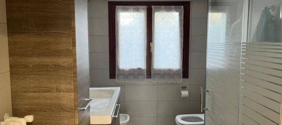 4 bedrooms House in Albignasego, Italy No. 268354 21