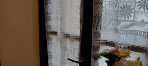 3-salle Appartement à Romagnano Sesia, Italy No. 1922 25