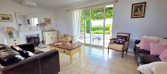 3 bedrooms Villa in Eymet, France No. 335745 5