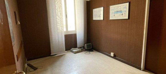 Apartamento de 7 habitaciónes en La Spezia, Italy No. 101337 8
