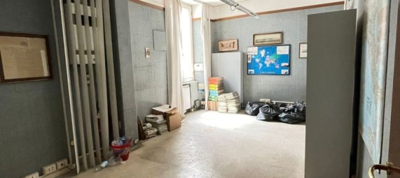 Apartamento de 7 habitaciónes en La Spezia, Italy No. 101337 3