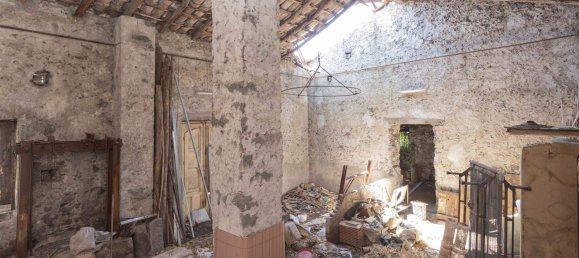 Estudio en Acireale, Italy No. 282794 9