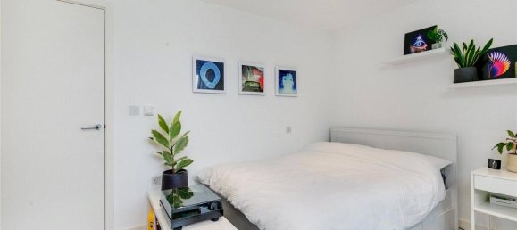 2 bedrooms Apartment in London, United Kingdom No. 12796 9