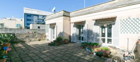 4 غرف نوم فيلا في Lecce, Italy رقم 143326 49