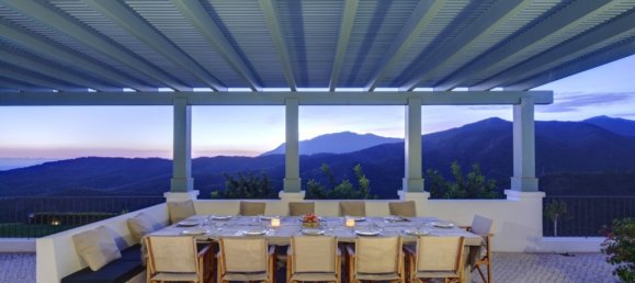 5 bedrooms Villa in Benahavis, Spain No. 121320 2