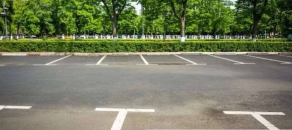 1-salle Garage à Milan, Italy No. 342791 6