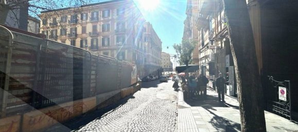 2-Zimmer Gewerbliche Immobilie in Naples, Italy, Nr. 228799 5