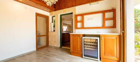 4 bedrooms Villa in Kouklia, Cyprus No. 7271 4