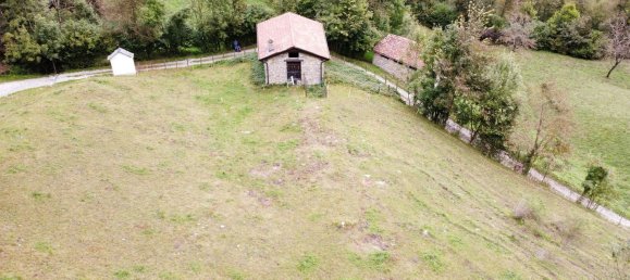 Дом с 2 комнатами в Таледжо, Италия № 88363 7