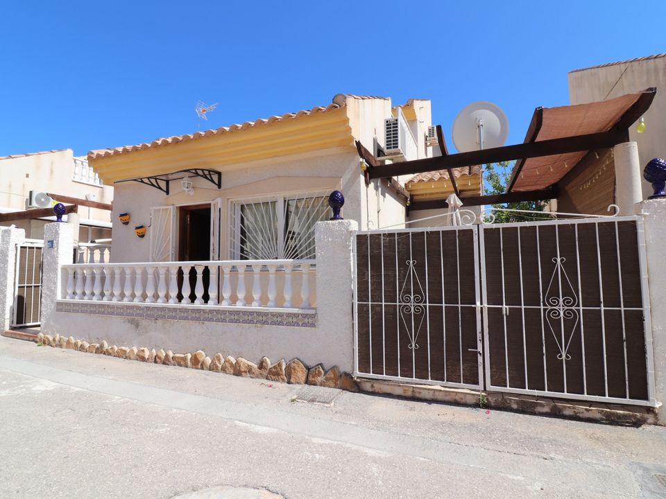 3 bedrooms Villa in Ciudad Quesada, Spain No. 282946
