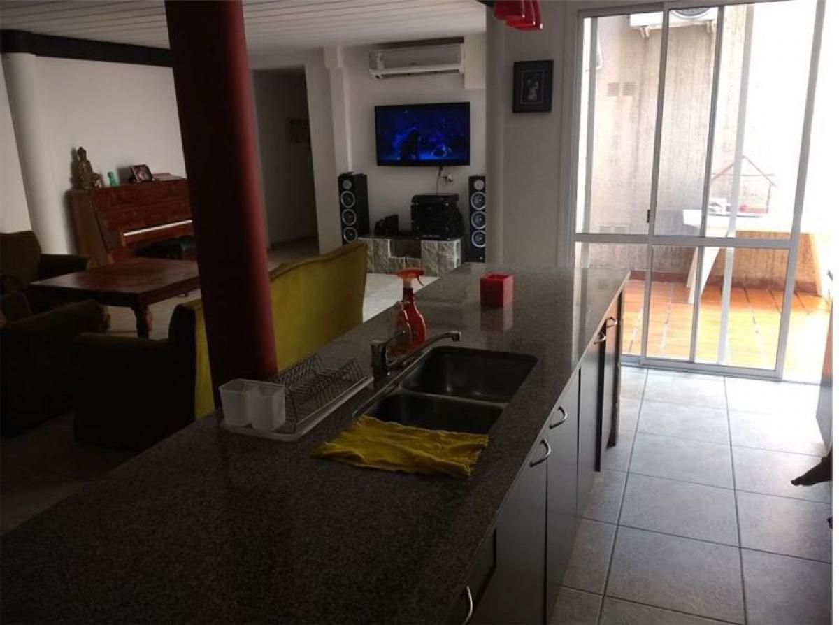 2 bedrooms House in Buenos Aires, Argentina No. 84447