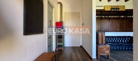 2 bedrooms Villa in Treviglio, Italy No. 341883 2