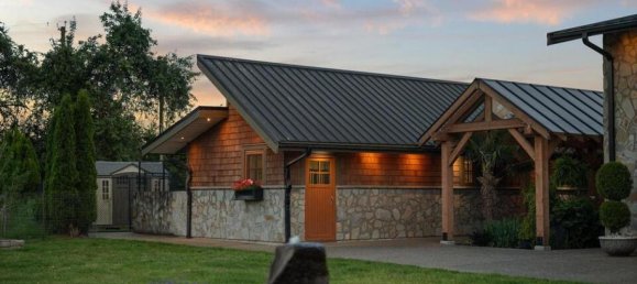 3 bedrooms House in British Columbia, Canada No. 225 2