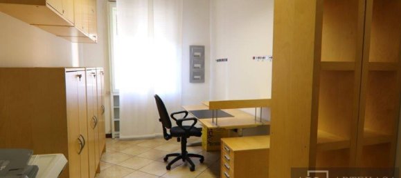 3غرفة شقة في Novara, Italy رقم 12862 7