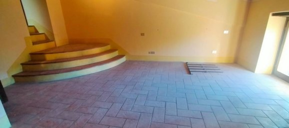 4 rooms Apartment in Spoleto, Italy No. 156379 7