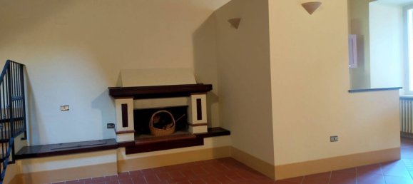 4 rooms Apartment in Spoleto, Italy No. 156379 2