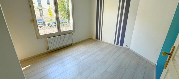 3 bedrooms House in L'Hay-les-Roses, France No. 178827 8