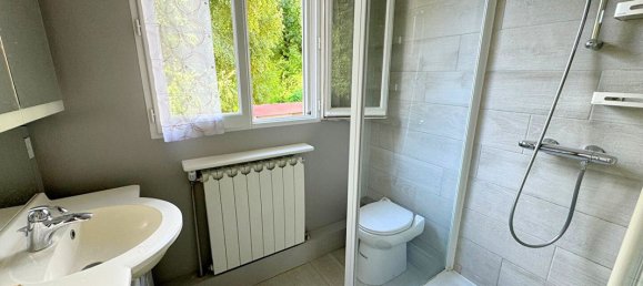 3 bedrooms House in L'Hay-les-Roses, France No. 178827 5