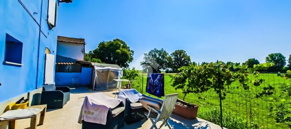 3 bedrooms House in Colorno, Italy No. 371399 12