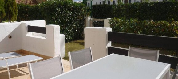 2 chambres Appartement à Estepona, Spain No. 185068 3